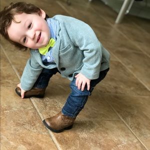 Toddler boys button up